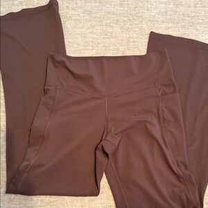 Member’s Mark flare leggings— Brown size large